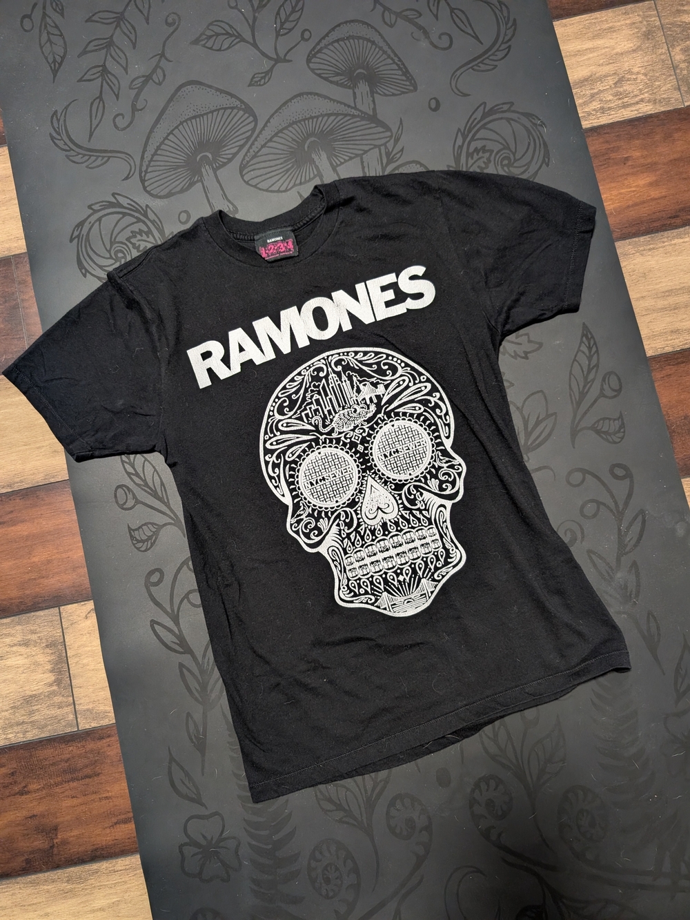 Black Ramones Band Tee